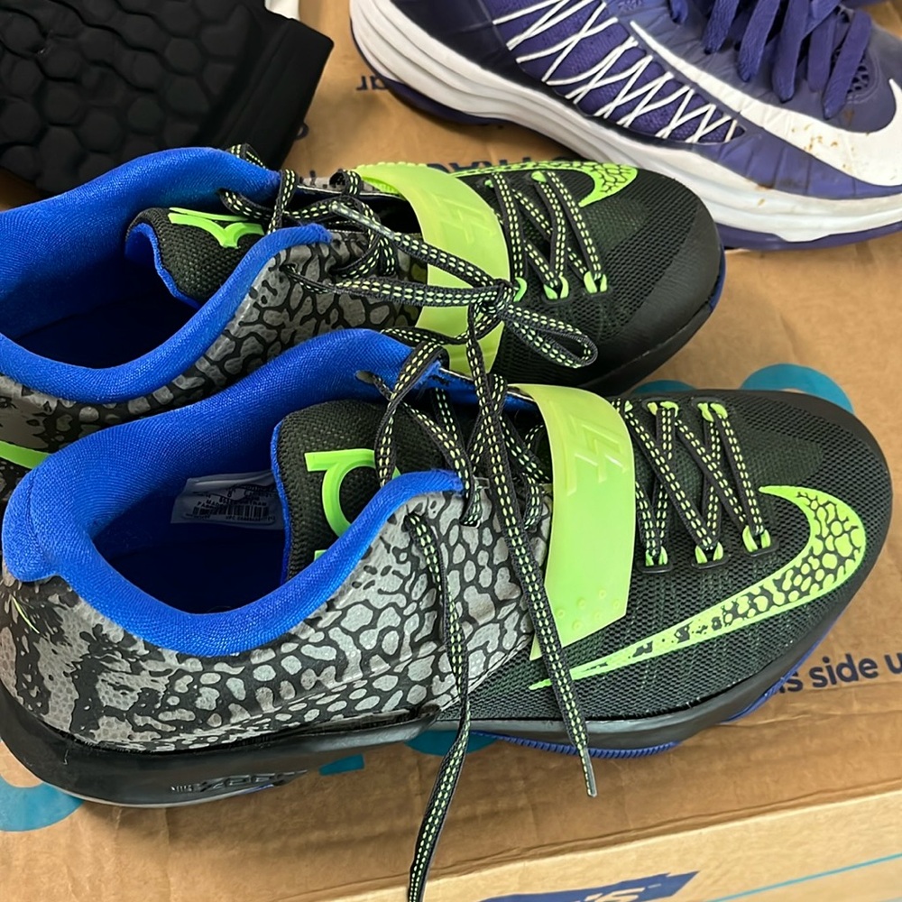 Men’s KD Electric Eel Size 9